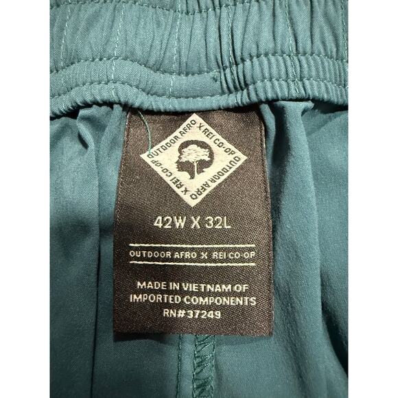 Outdoor Afro x REI Co-Op Performance Pants Active Mens Sz 42 x 32 Blue Trekking - Picture 2 of 13